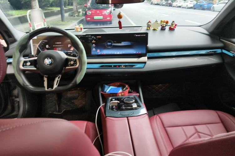Used BMW 5 Series 2024 530Li Leading Model M Sport Package Center Console
