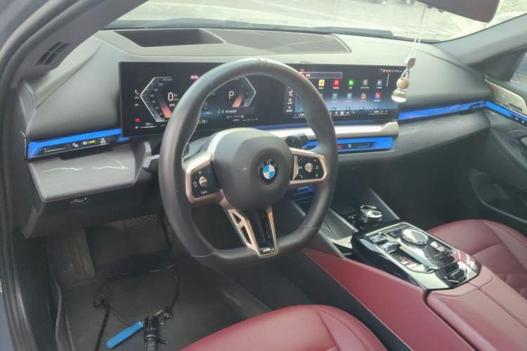 Used BMW 5 Series 2024 530Li Luxury Edition M Sport Package Center Console