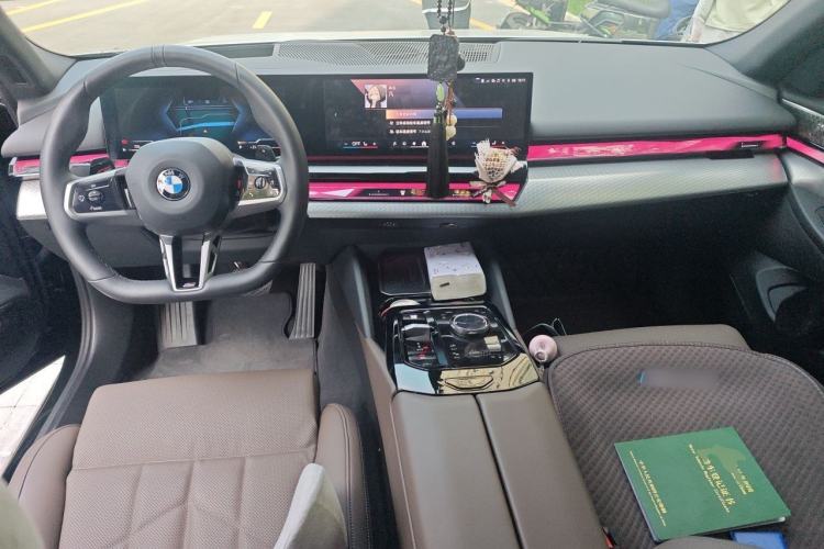 Used BMW 5 Series 2024 530i Luxury Edition M Sport Package Center Console