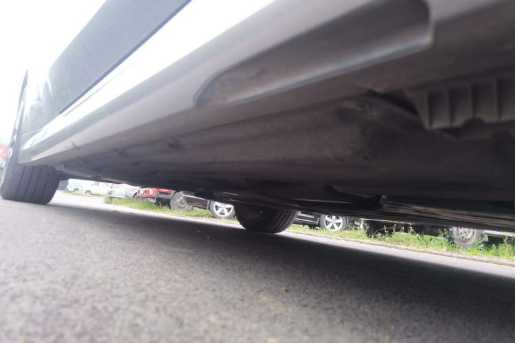 Used BMW 5 Series 2024 530Li Leading Luxury Package Chassis Front Right