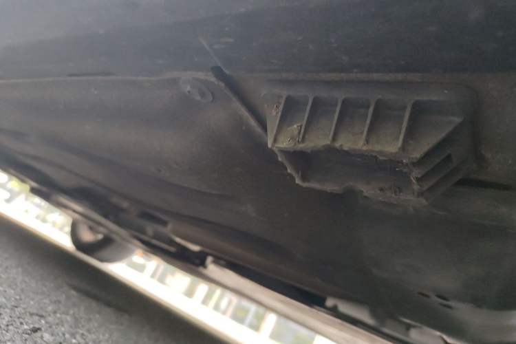 Used BMW 5 Series 2024 525i M Sport Package Chassis Front Right