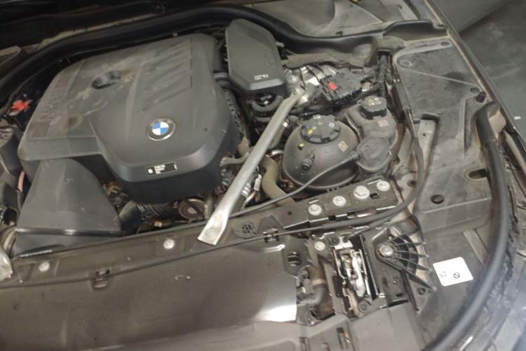 Used BMW 5 Series 2024 530Li Leading Model M Sport Package Engine Bay Left