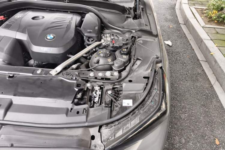 Used BMW 5 Series 2024 530Li Leading Model M Sport Package Engine Bay Left