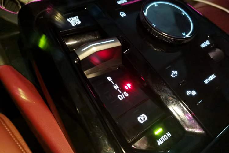 Used BMW 5 Series 2024 525Li M Sport Package Gear Lever