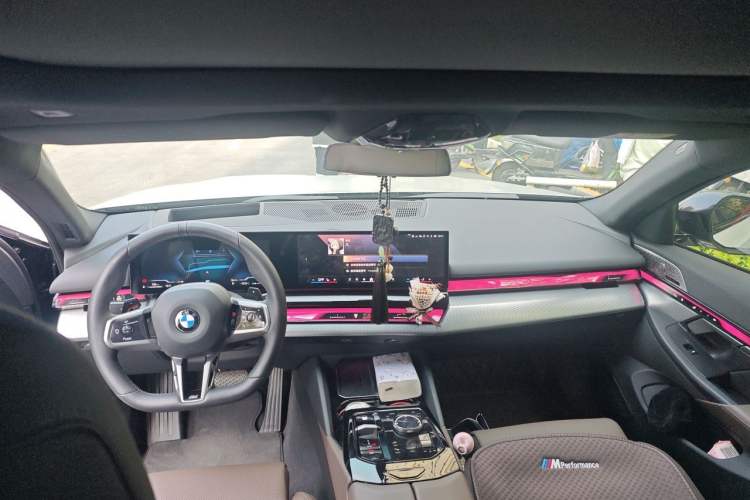 Used BMW 5 Series 2024 530i Luxury Edition M Sport Package Headliner