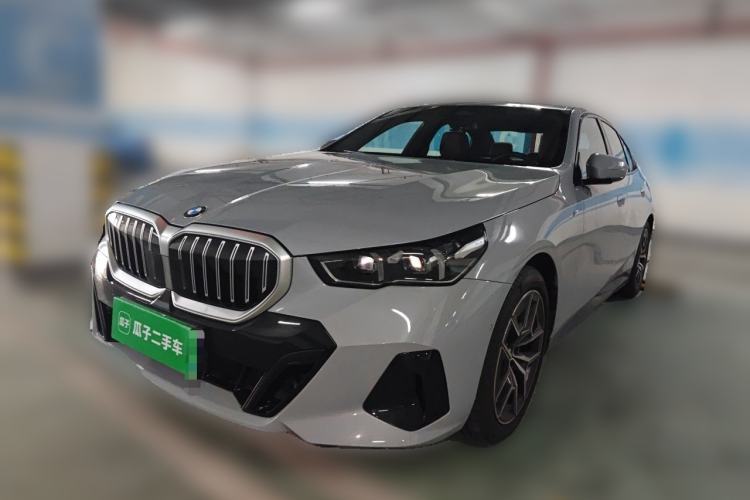 Used BMW 5 Series 2024 530i Leading Model M Sport Package Guazi used car, China used car export, Used car for sale, Used  cars, Cheapest cars for sale