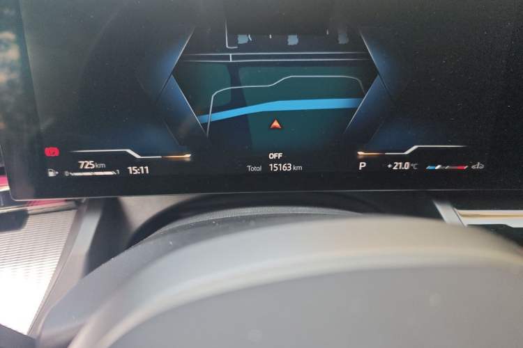 Used BMW 5 Series 2024 530i Luxury Edition M Sport Package Odometer Close Up