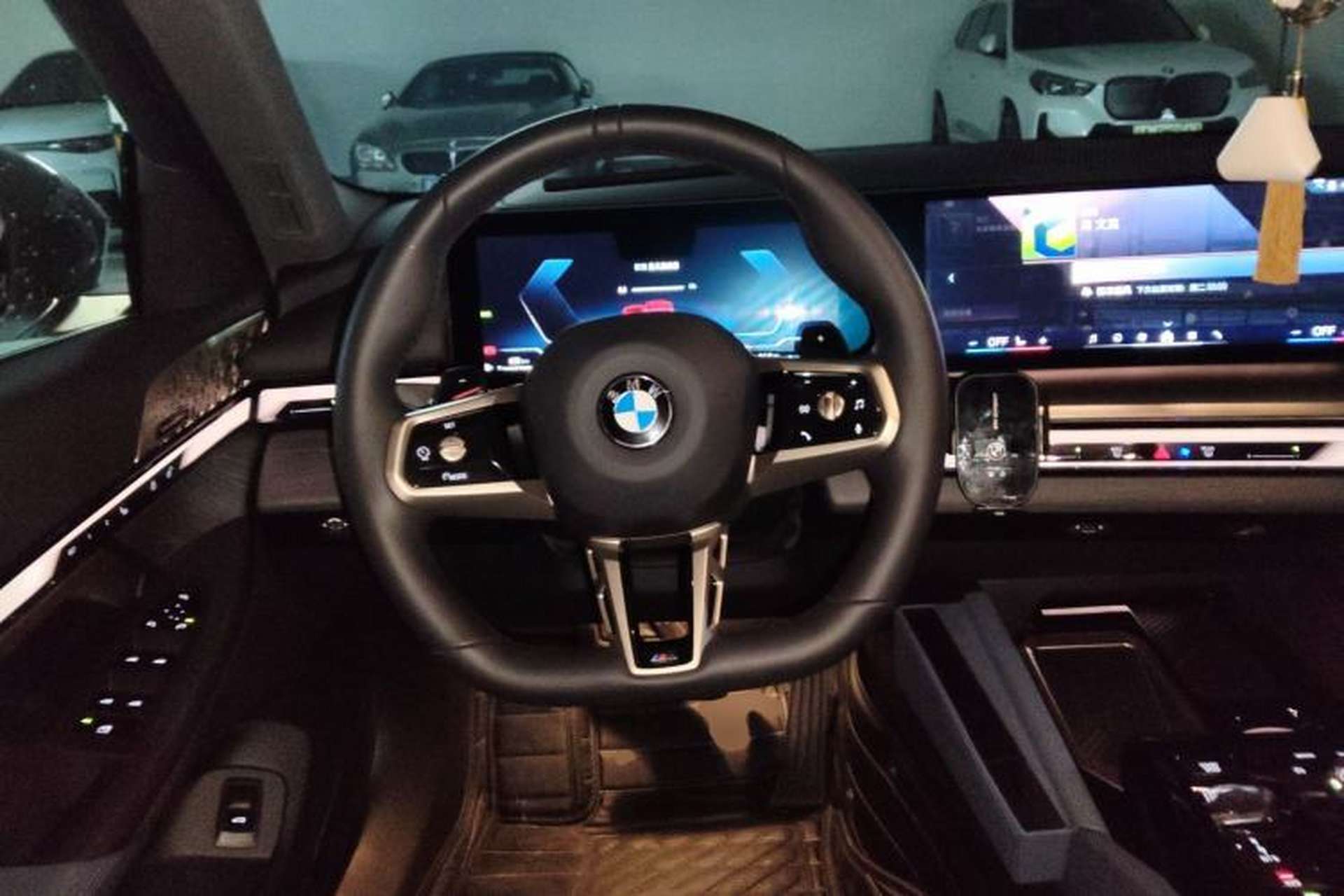 Used BMW 5 Series 2024 530Li Luxury Edition M Sport Package Steering Wheel