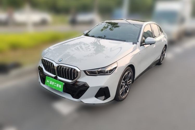 Used BMW 5 Series 2024 525i M Sport Package Guazi used car, China used car export, Used car for sale, Used  cars, Cheapest cars for sale