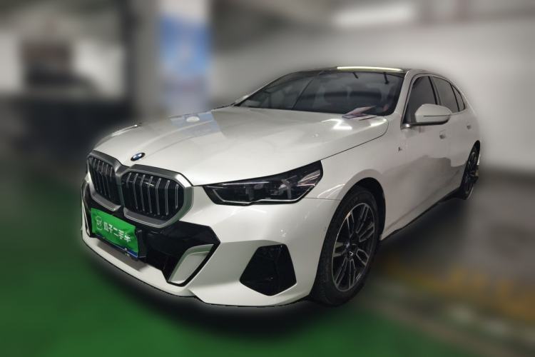 Used BMW 5 Series 2024 530Li Leading Model M Sport Package Guazi used car, China used car export, Used car for sale, Used  cars, Cheapest cars for sale