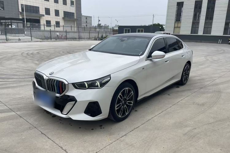 Ojetý BMW 5 Series 2024 525Li M Sport Package Guazi used car, China used car export, Used car for sale, Used  cars, Cheapest cars for sale