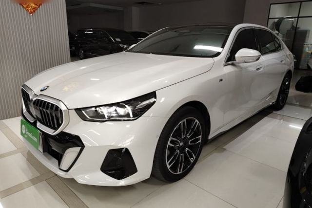 Used BMW 5 Series 2024 525Li M Sport Package