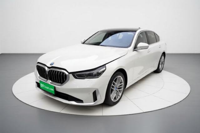 BMW 5 Series 2024 525Li Luxury Package с пробегом