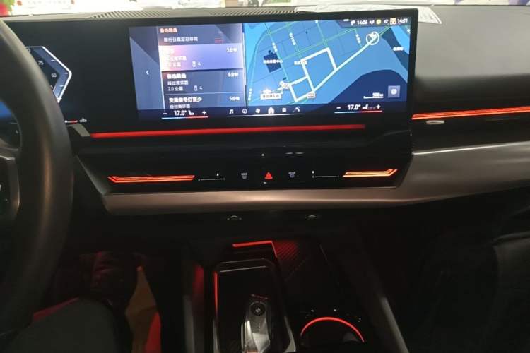 Used BMW 5 Series 2024 525Li M Sport Package Audio And AC Panel