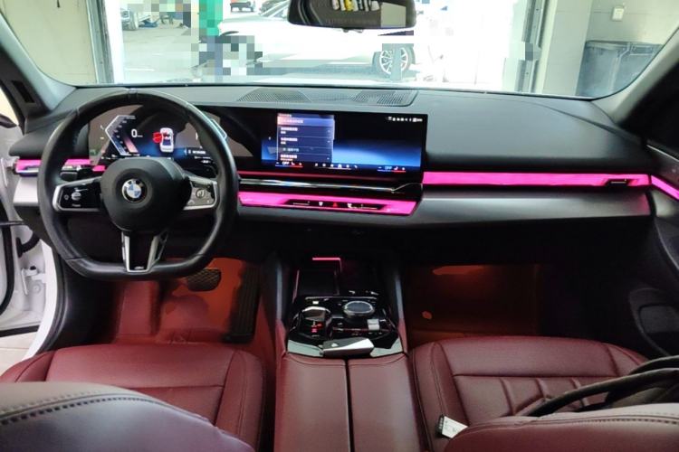 Used BMW 5 Series 2024 530Li Leading Model M Sport Package Center Console