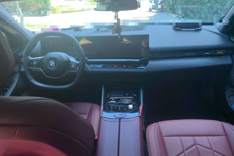 Used BMW 5 Series 2024 530Li Leading Luxury Package Center Console