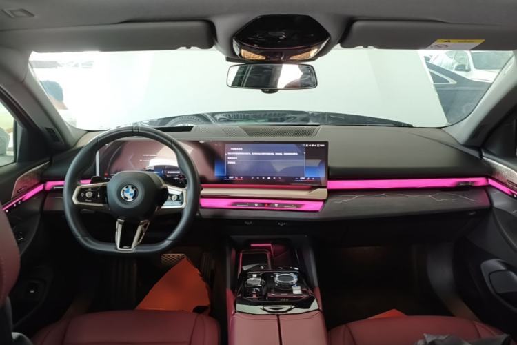 Used BMW 5 Series 2024 530Li Luxury Edition M Sport Package Center Console