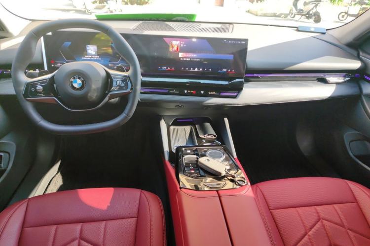 Used BMW 5 Series 2024 525Li Luxury Package Center Console