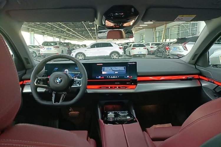 Used BMW 5 Series 2024 525i M Sport Package Center Console