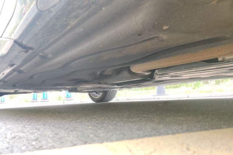 Used BMW 5 Series 2024 525Li M Sport Package Chassis Front Right