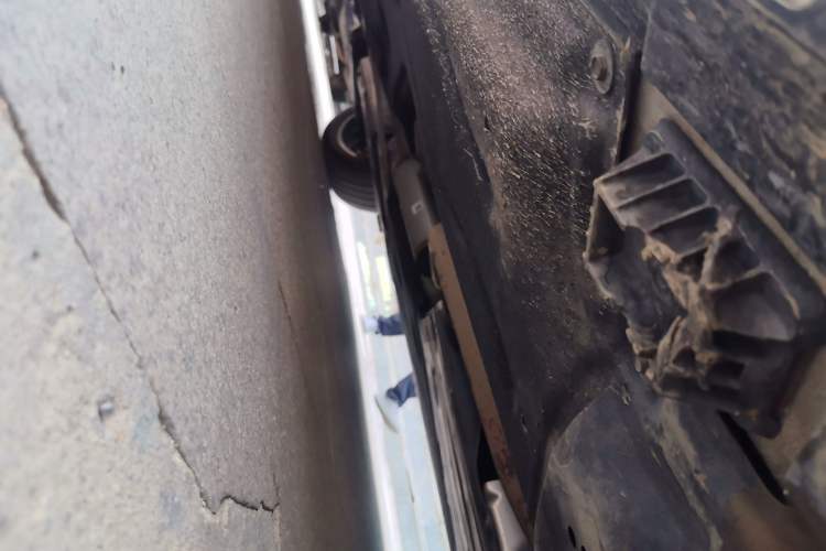 Used BMW 5 Series 2024 525Li M Sport Package Chassis Front Right