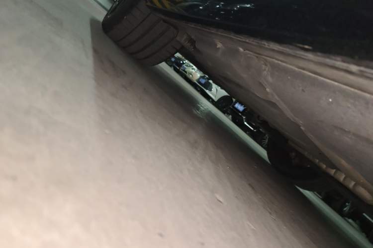 Used BMW 5 Series 2024 530Li Luxury Edition M Sport Package Chassis Rear Right