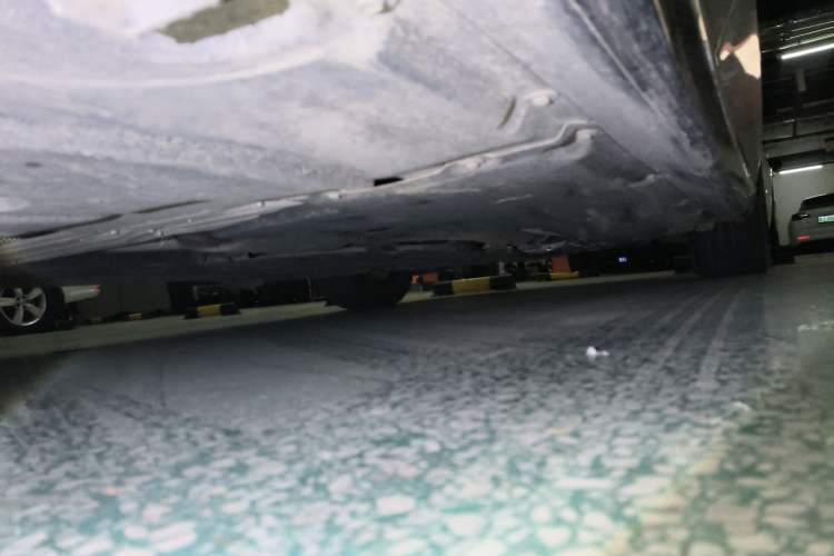 Used BMW 5 Series 2024 530Li Leading Model M Sport Package Chassis Rear Right