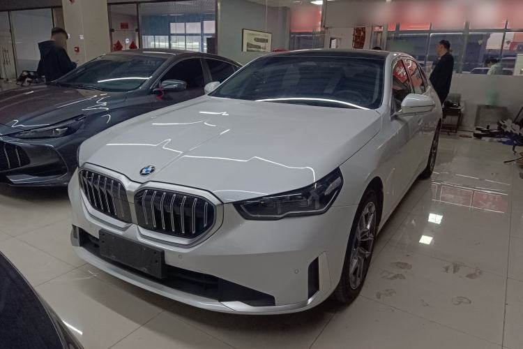 Used BMW 5 Series 2024 530Li Leading Luxury Package Guazi used car, China used car export, Used car for sale, Used  cars, Cheapest cars for sale