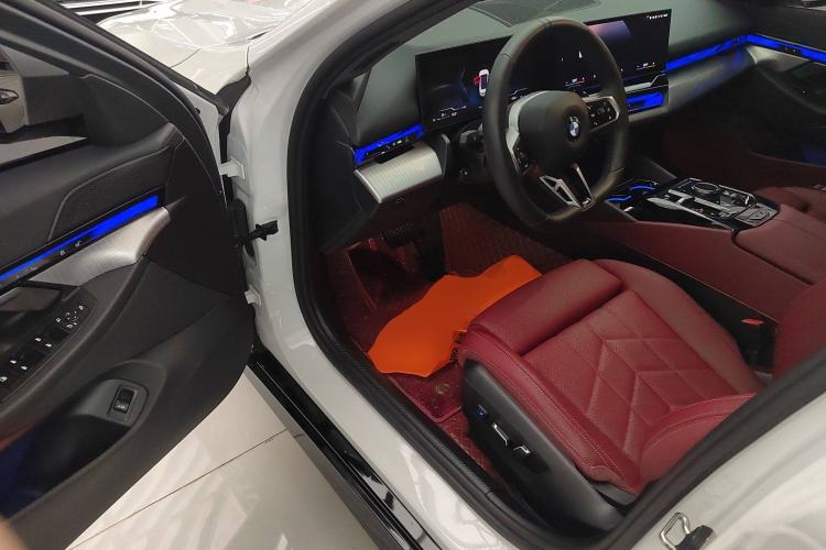 Used BMW 5 Series 2024 525i M Sport Package Driver Seat