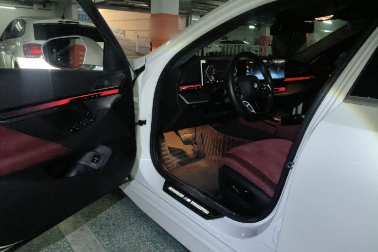 Used BMW 5 Series 2024 530Li Leading Model M Sport Package Driver Seat