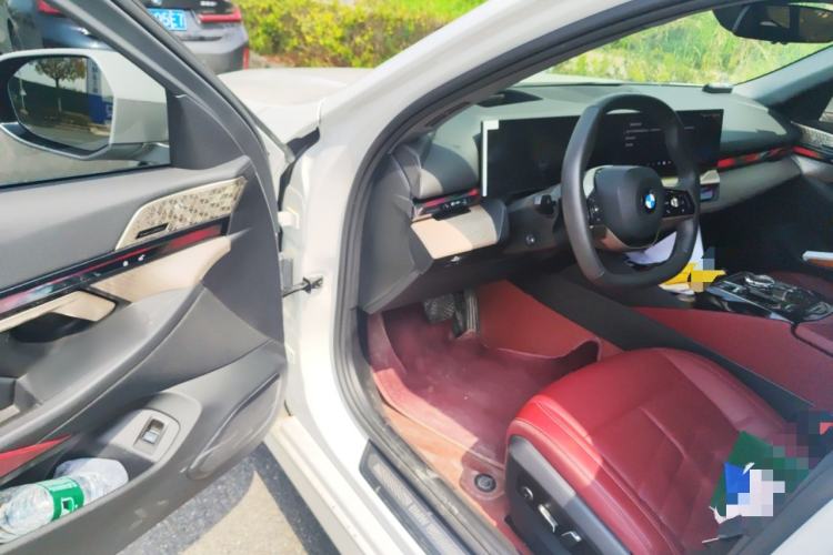 Used BMW 5 Series 2024 530Li Luxury Package Premium Edition Driver Seat