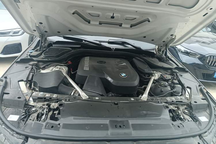 Used BMW 5 Series 2024 525i M Sport Package Engine Bay