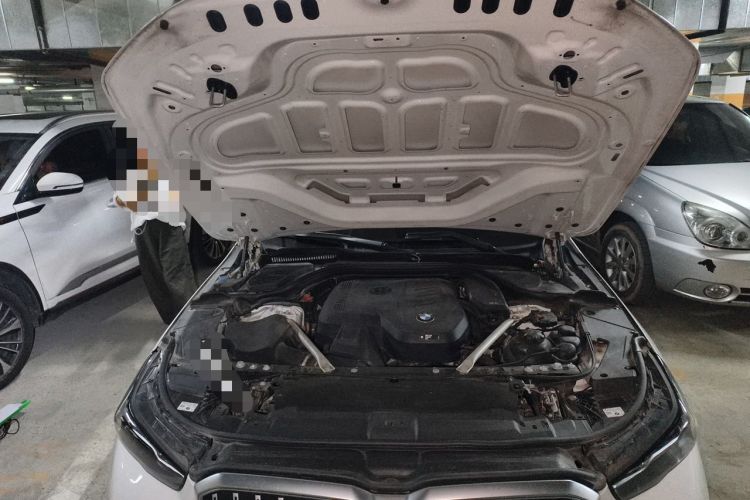 Used BMW 5 Series 2024 530Li Leading Luxury Package Engine Bay