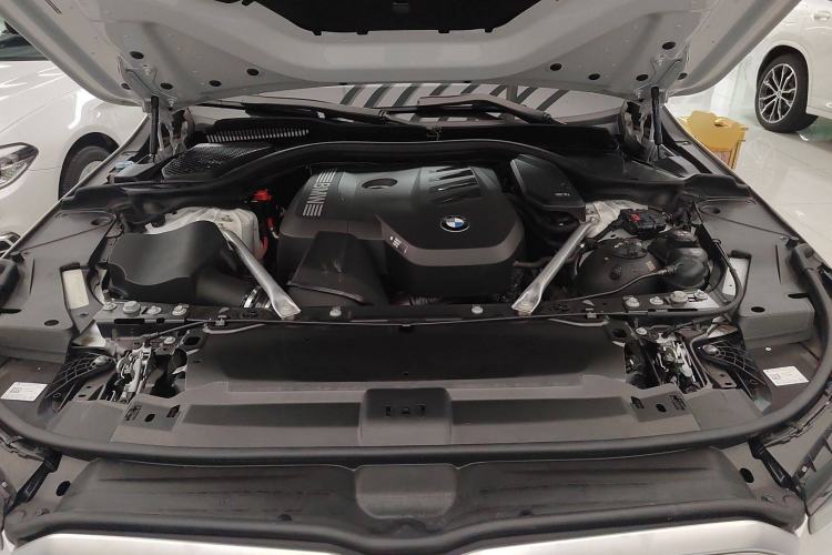 Used BMW 5 Series 2024 525i M Sport Package Engine Bay