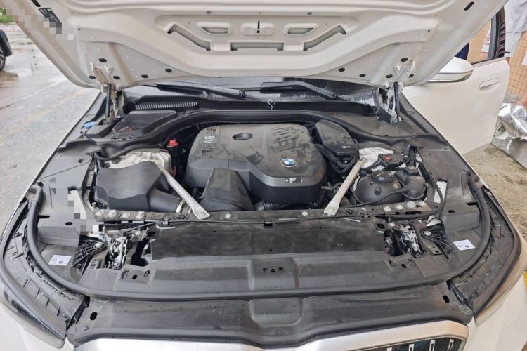 Used BMW 5 Series 2024 530Li Leading Model M Sport Package Engine Bay