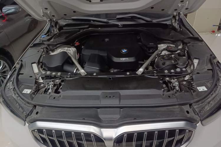 Used BMW 5 Series 2024 530Li Leading Luxury Package Engine Bay