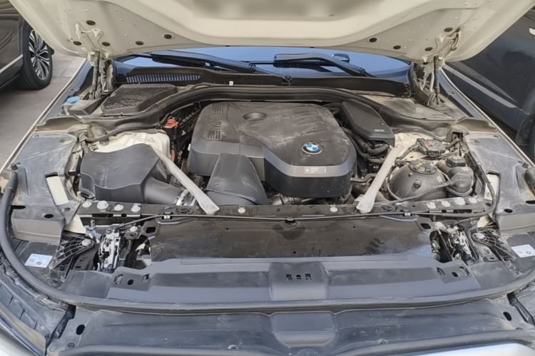 Used BMW 5 Series 2024 525Li M Sport Package Engine Bay