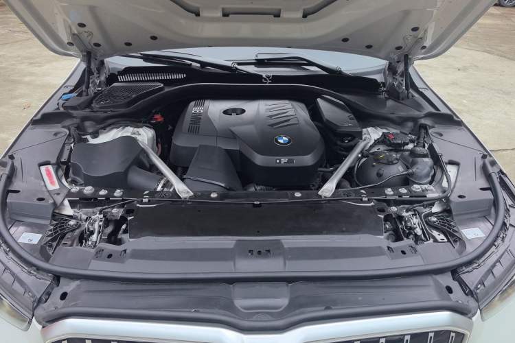 Used BMW 5 Series 2024 525Li Luxury Package Engine Bay