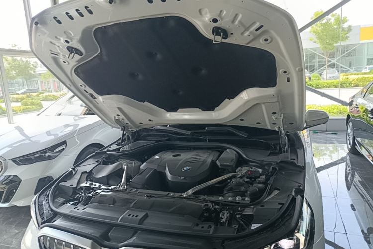 Used BMW 5 Series 2024 530Li xDrive M Sport Package Engine Bay