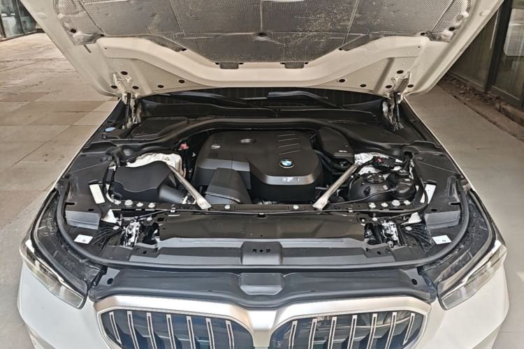 Used BMW 5 Series 2024 530Li Leading Luxury Package Engine Bay