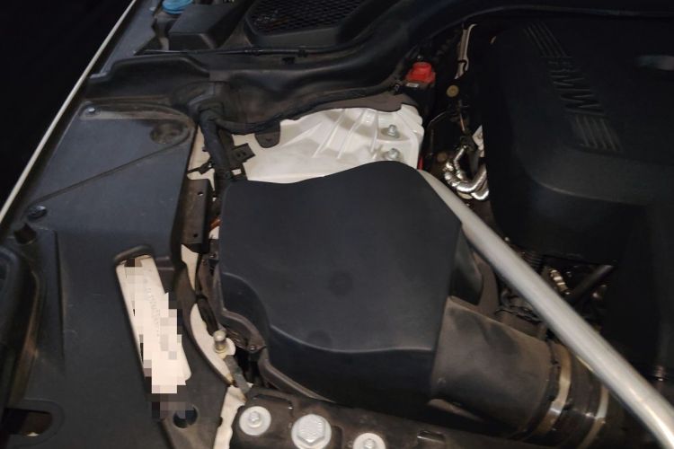 Used BMW 5 Series 2024 530Li Luxury Edition M Sport Package Engine Bay Right