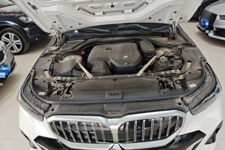 Used BMW 5 Series 2024 530Li Luxury Edition M Sport Package Engine Bay