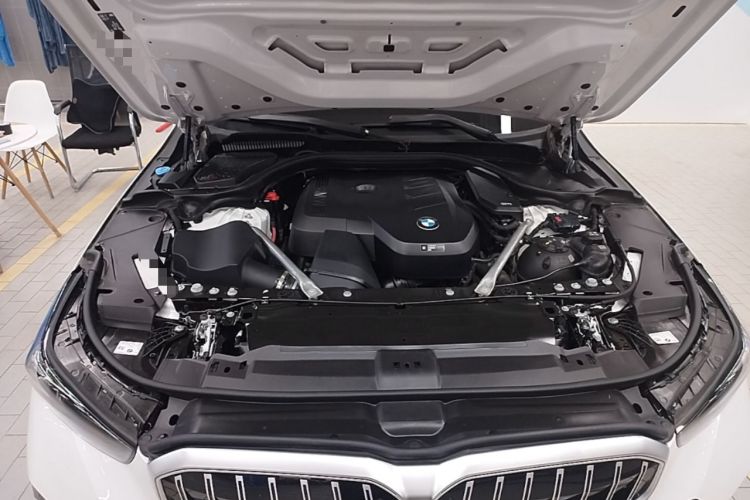 Used BMW 5 Series 2024 525Li M Sport Package Engine Bay