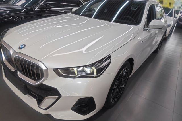 Used BMW 5 Series 2024 530Li Leading Model M Sport Package