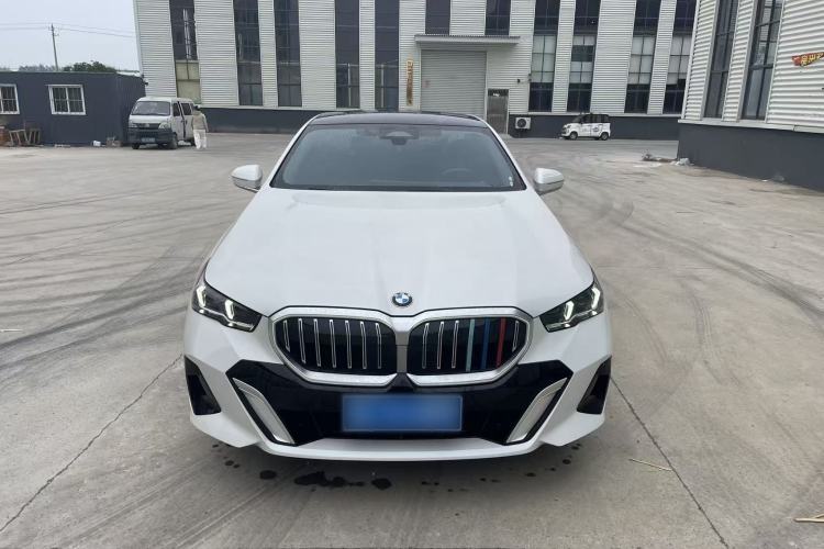 Used BMW 5 Series 2024 525Li M Sport Package Exterior 1