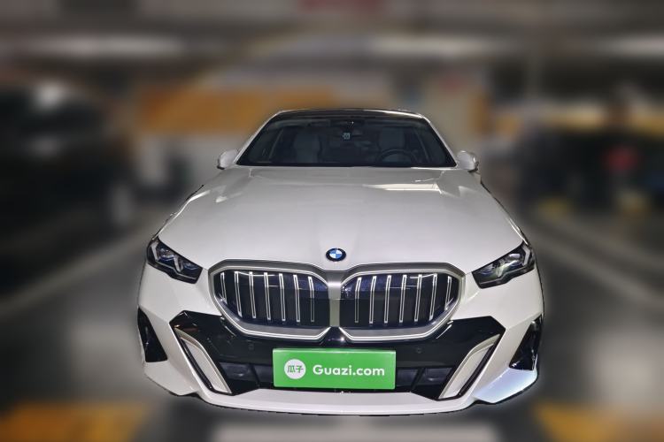 Used BMW 5 Series 2024 530Li Luxury Edition M Sport Package Exterior 1