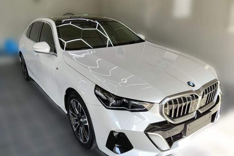 Used BMW 5 Series 2024 530Li Leading Model M Sport Package Exterior 1
