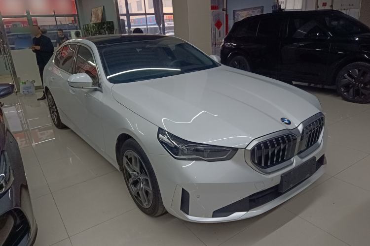 Used BMW 5 Series 2024 530Li Leading Luxury Package Exterior 1
