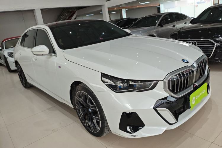 Used BMW 5 Series 2024 530Li Luxury Edition M Sport Package Exterior 1
