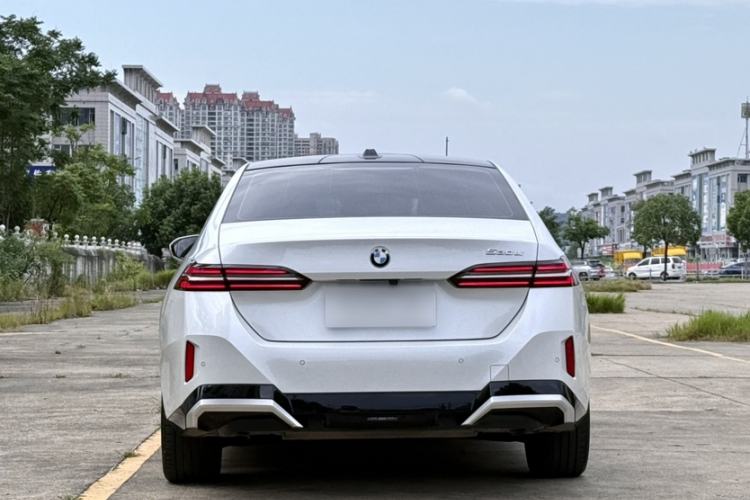 Used BMW 5 Series 2024 530Li Leading Model M Sport Package Exterior 5